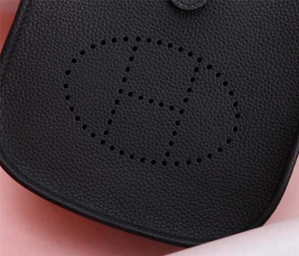 Fashionable designer gorgeous shoulder bag - Image 54