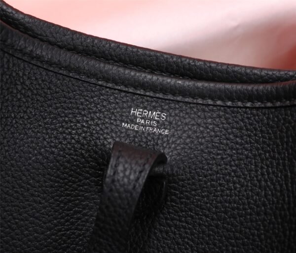 Fashionable designer gorgeous shoulder bag - Image 68