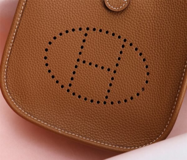 Fashionable designer gorgeous shoulder bag - Image 103