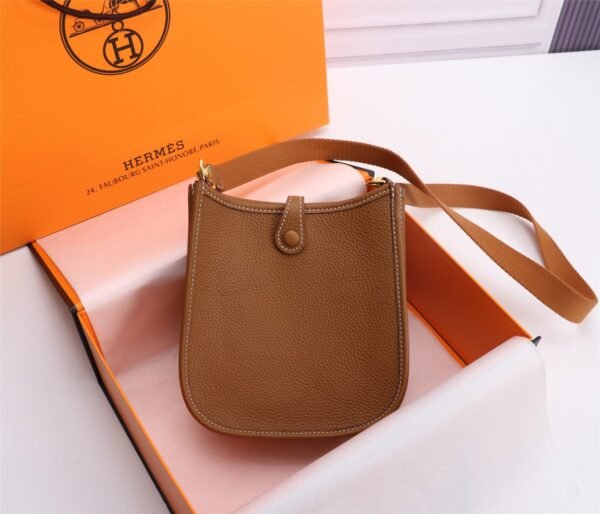 Fashionable designer gorgeous shoulder bag - Image 105