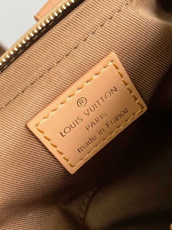 Classic gorgeous color block crossbody bag for women - Image 9