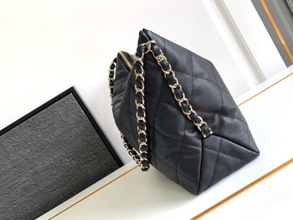 Stylish Designer Classic Black Crossbody Bag - Image 3