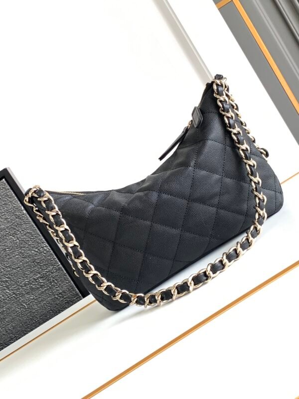Stylish Designer Classic Black Crossbody Bag - Image 13