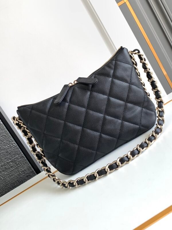 Stylish Designer Classic Black Crossbody Bag - Image 22