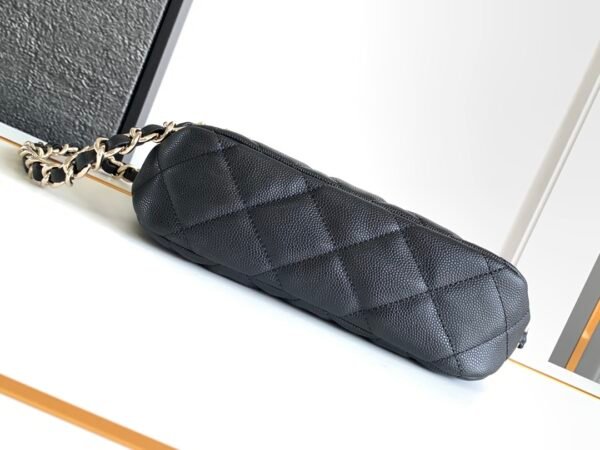 Stylish Designer Classic Black Crossbody Bag - Image 23