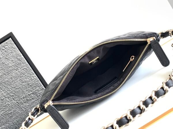 Stylish Designer Classic Black Crossbody Bag - Image 27