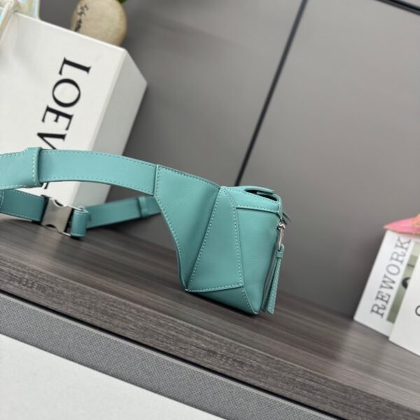 Gorgeous Designer Blue Crossbody Bag - Image 3
