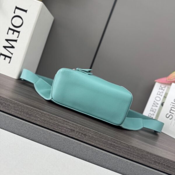 Gorgeous Designer Blue Crossbody Bag - Image 5
