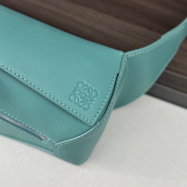 Gorgeous Designer Blue Crossbody Bag - Image 7