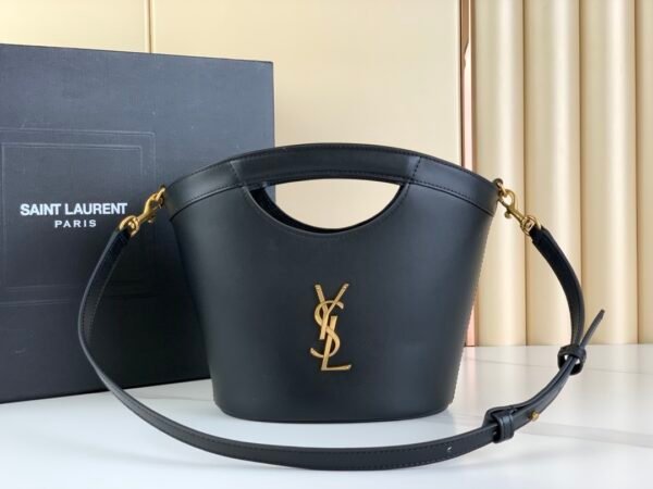Fashion designer gorgeous women's handbags