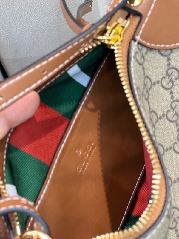 Stylish Luxury Designer Classic Vintage Style Women's Bag - Image 6