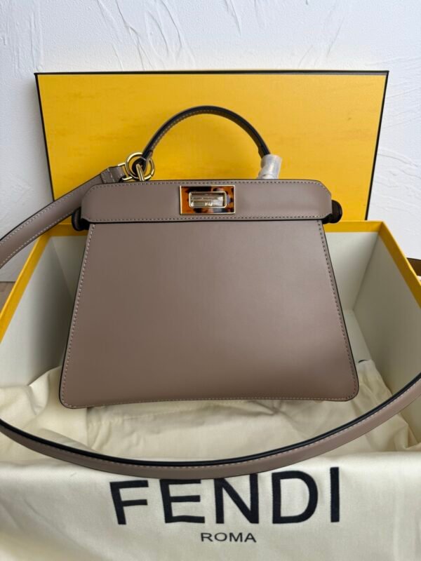 Luxury designer classic vintage style women's bag - Image 2