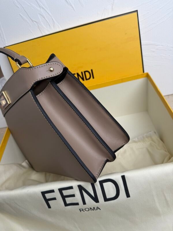 Luxury designer classic vintage style women's bag - Image 4