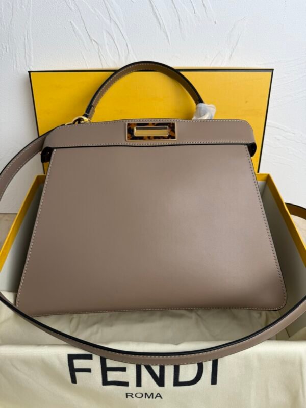 Gorgeous Vintage Classic Tote Bag - Image 20