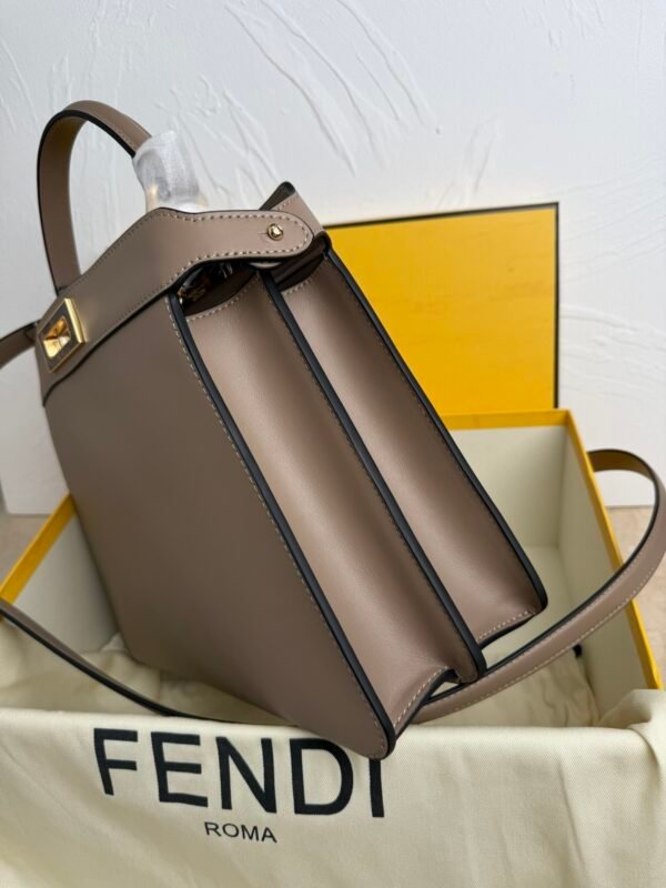 Gorgeous Vintage Classic Tote Bag - Image 22