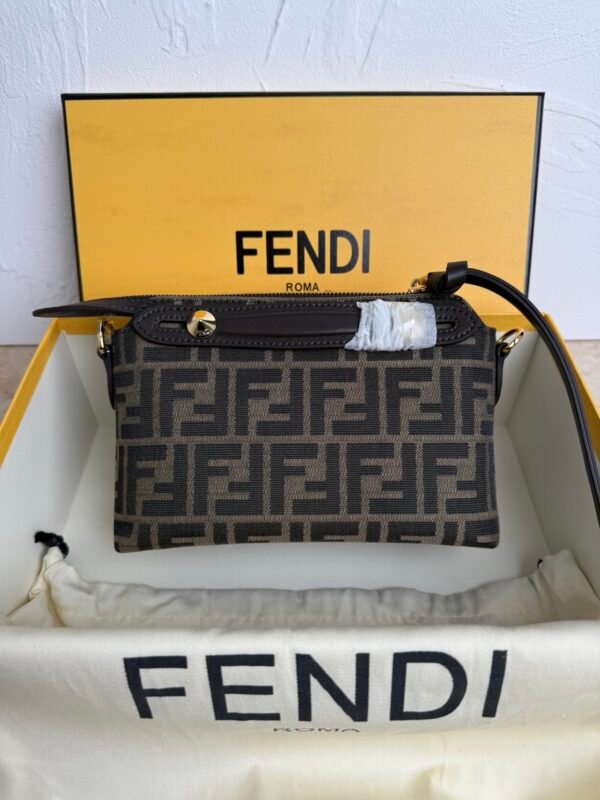 Luxury Fashion Designer Classic Vintage Style Shoulder Bag - Image 3