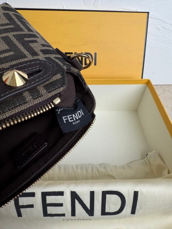 Luxury Fashion Designer Classic Vintage Style Shoulder Bag - Image 9