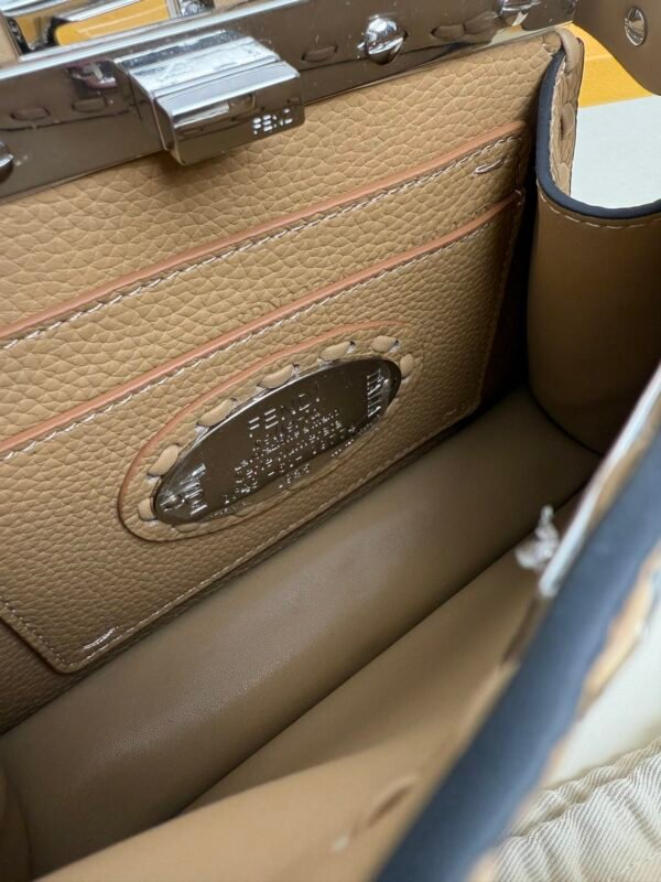 Stylish Gorgeous Designer Classic Handbag - Image 27
