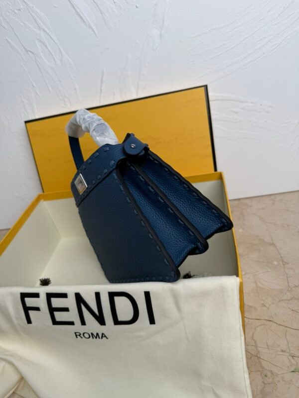 Stylish Gorgeous Designer Classic Handbag - Image 31