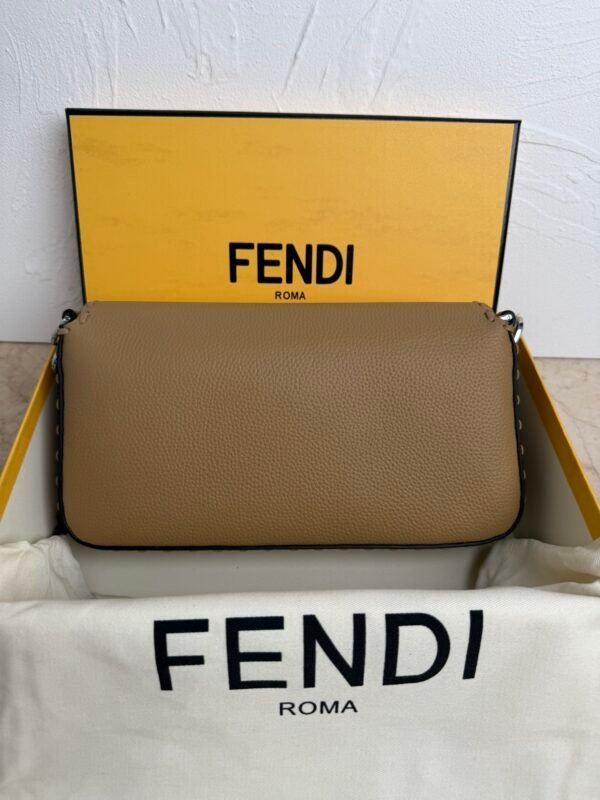 Stylish Luxury Designer Trend Crossbody Bag - Image 3