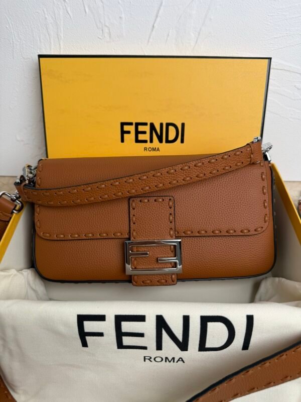 Stylish Luxury Designer Trend Crossbody Bag - Image 11
