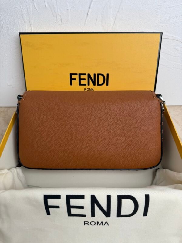 Stylish Luxury Designer Trend Crossbody Bag - Image 12