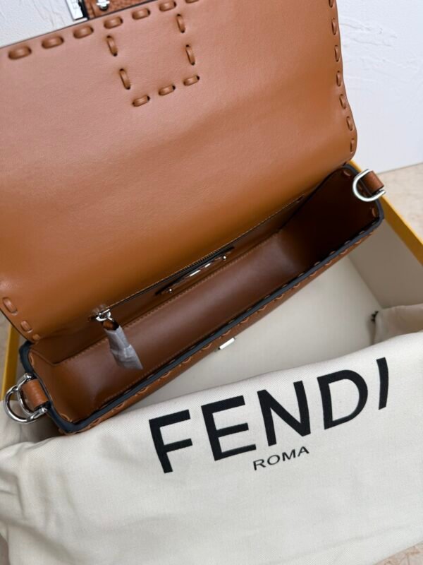 Stylish Luxury Designer Trend Crossbody Bag - Image 17