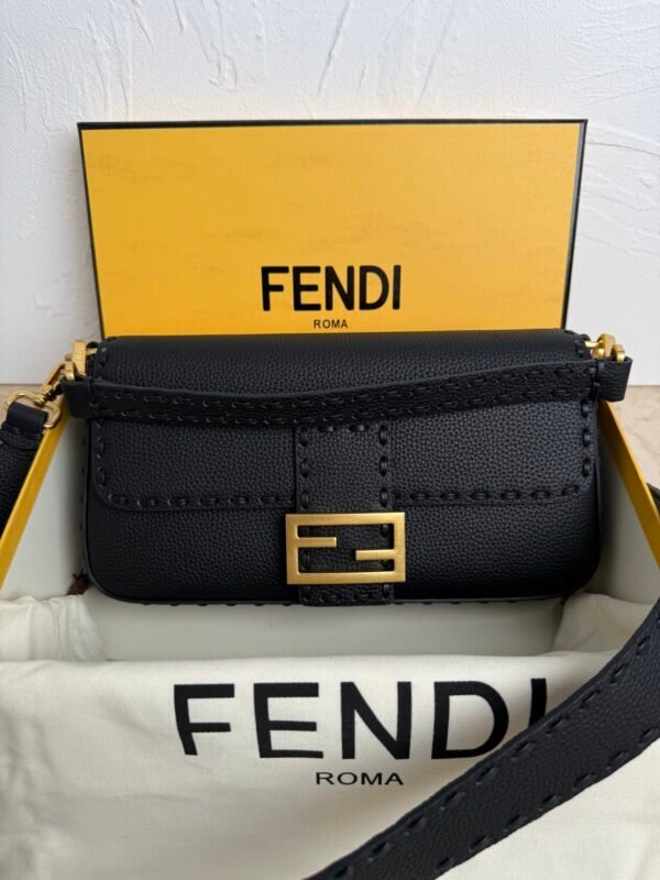 Stylish Luxury Designer Trend Crossbody Bag - Image 29