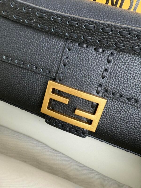 Stylish Luxury Designer Trend Crossbody Bag - Image 32