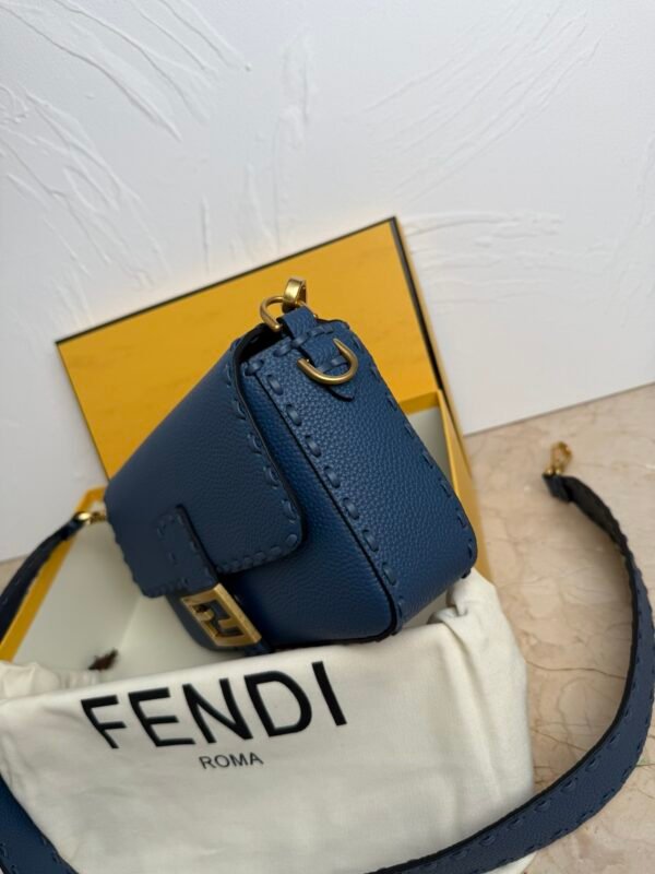 Stylish Luxury Designer Trend Crossbody Bag - Image 39