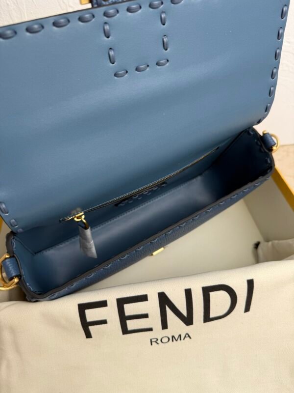 Stylish Luxury Designer Trend Crossbody Bag - Image 44