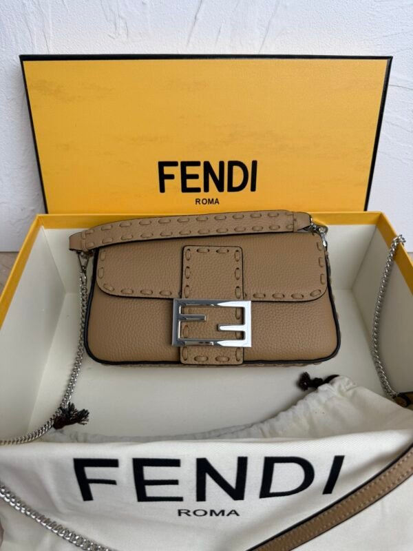 Gorgeous trendy fashion shoulder bag - Image 2