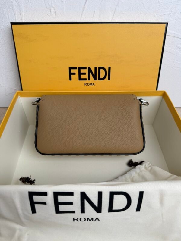 Gorgeous trendy fashion shoulder bag - Image 3