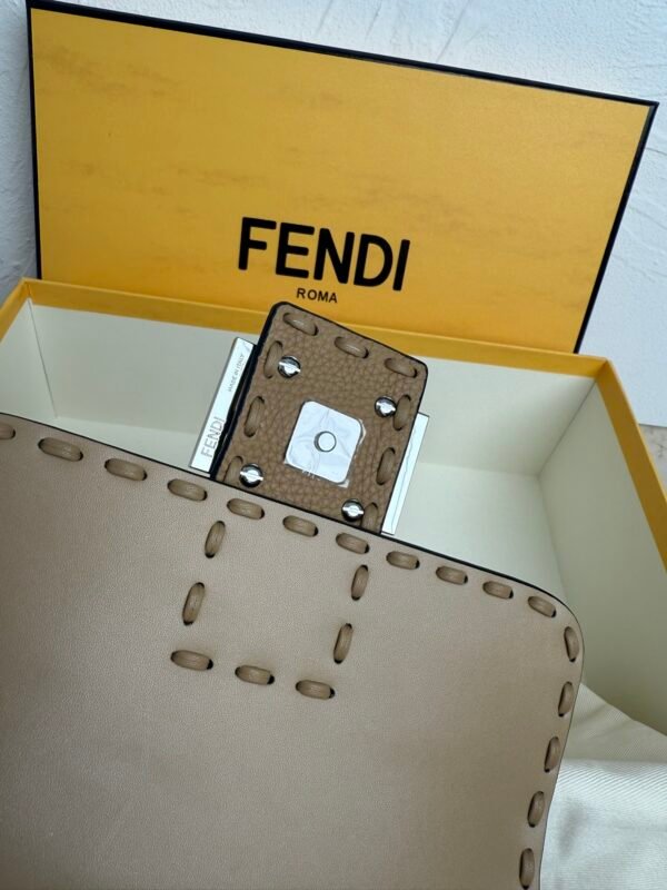 Gorgeous trendy fashion shoulder bag - Image 6