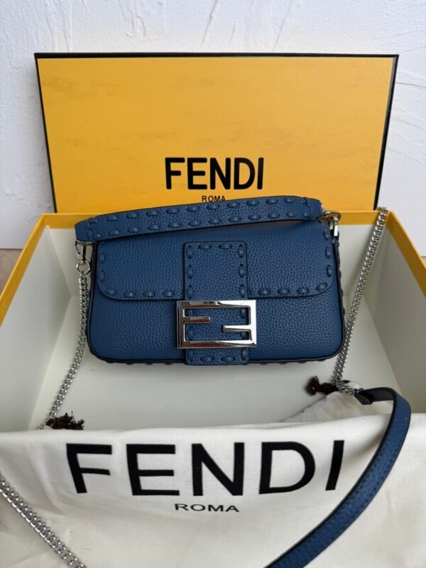Gorgeous trendy fashion shoulder bag - Image 11
