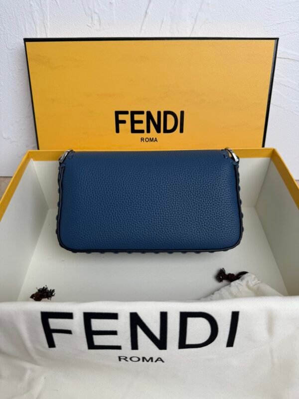 Gorgeous trendy fashion shoulder bag - Image 12