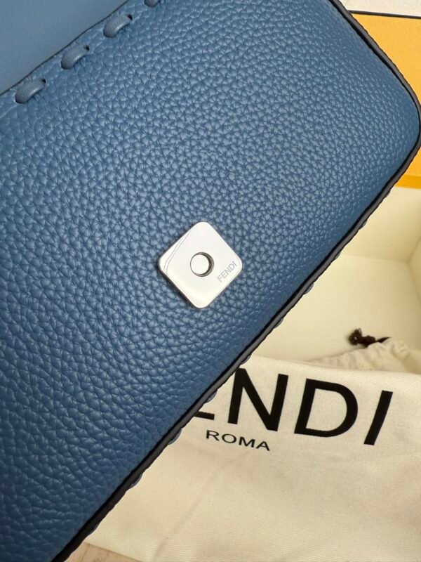 Gorgeous trendy fashion shoulder bag - Image 16