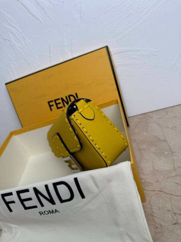Gorgeous trendy fashion shoulder bag - Image 31
