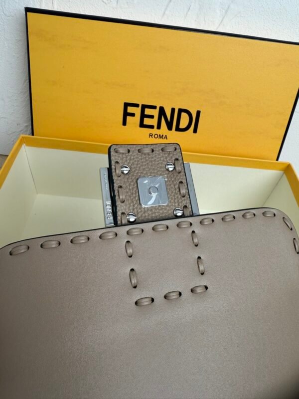Gorgeous trendy fashion shoulder bag - Image 60