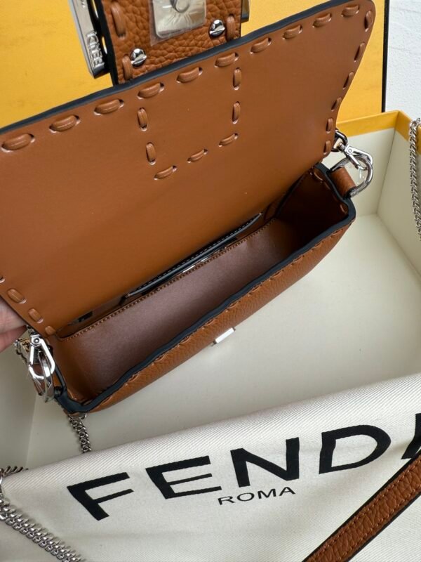 Gorgeous trendy fashion shoulder bag - Image 70